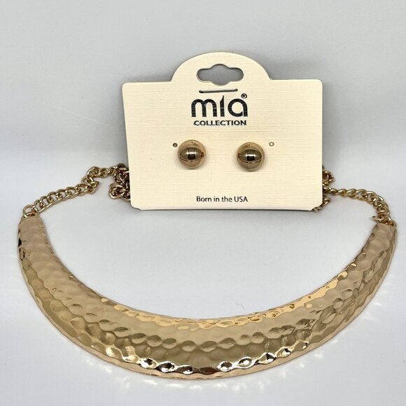 Mia Collection Gold Moon Necklace & Gold Stud Earrings - Picture 3 of 6